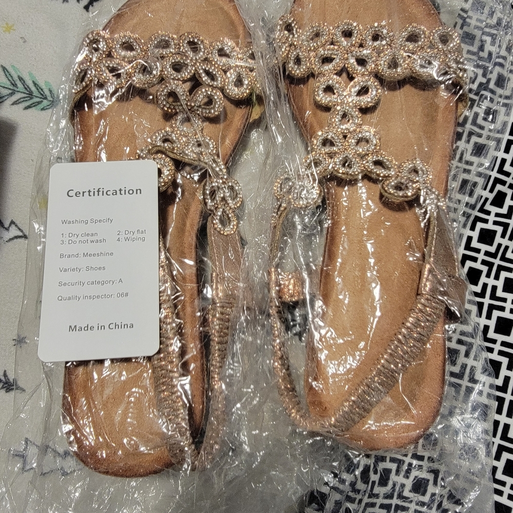 Sandals - Picture 5 of 6